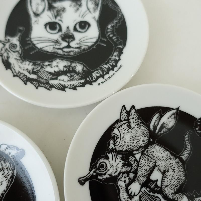 美品】ヒグチユウコ *ノベルティ 豆皿 辰 4枚セット*食器お皿 美品】ヒグチユウコ *ノベルティ 豆皿 辰 4枚セット*食器お皿