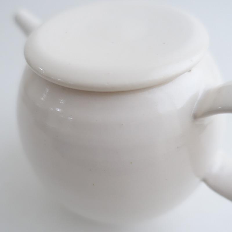 美品】岡田直人 *ポット*急須オフホワイト作家釉薬【陶器】(wa87 美品】岡田直人 *ポット*急須オフホワイト作家釉薬【陶器】(wa87