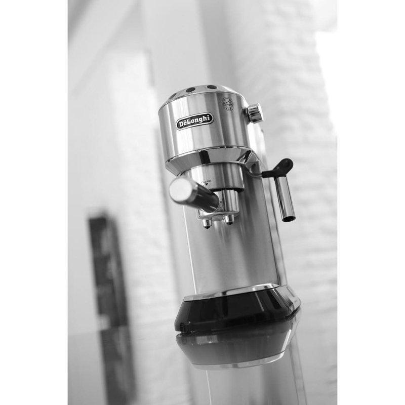 並行輸入品】DeLonghi EC680 Dedica エスプレッソマシーン