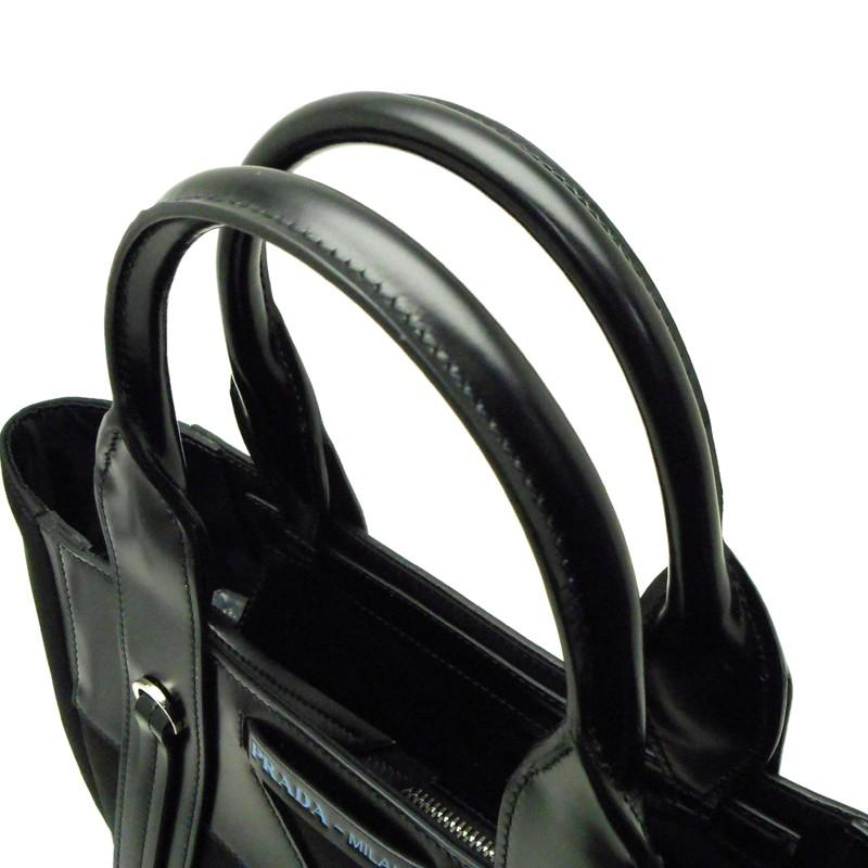 本日限定値下げ！【美品】PRADA ブラックレザー2way ハンドバッグ PRADA プラダ 2way ハンドバッグ オールレザー 肩掛け ブラック 黒