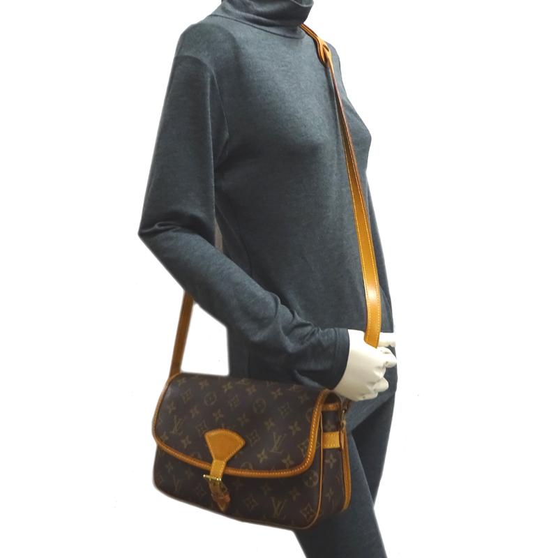 LOUIS VUITTON ［飯能本店］LOUIS LV ルイ・ヴィトン ソローニュ  