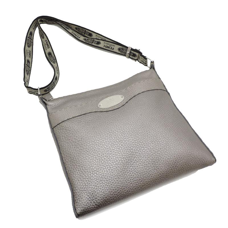 FENDI 【10/15まで！ローン48回無金利】［飯能本店］FENDI フェンディ 