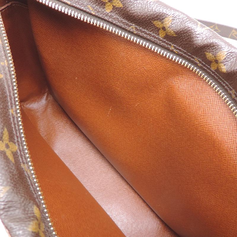 LOUIS VUITTON ［飯能本店］LOUIS LV ルイ・ヴィトン ナイル M45244 