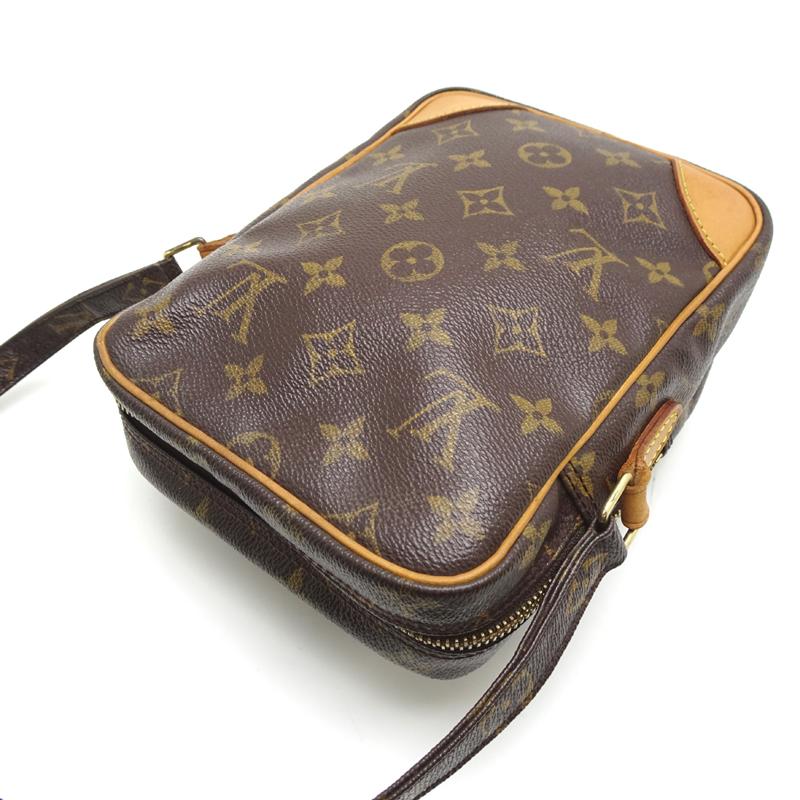 LOUIS VUITTON（ルイ・ヴィトン） ［銀座店］LOUIS VUITTON LV