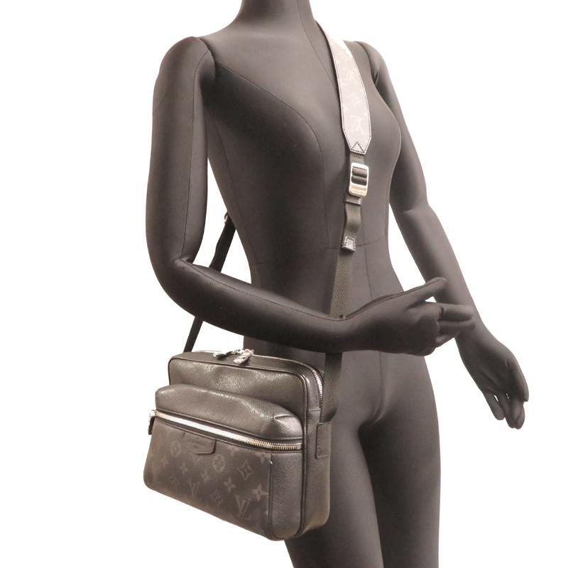 LOUIS VUITTON（ルイ・ヴィトン） ［銀座店］LOUIS VUITTON LV