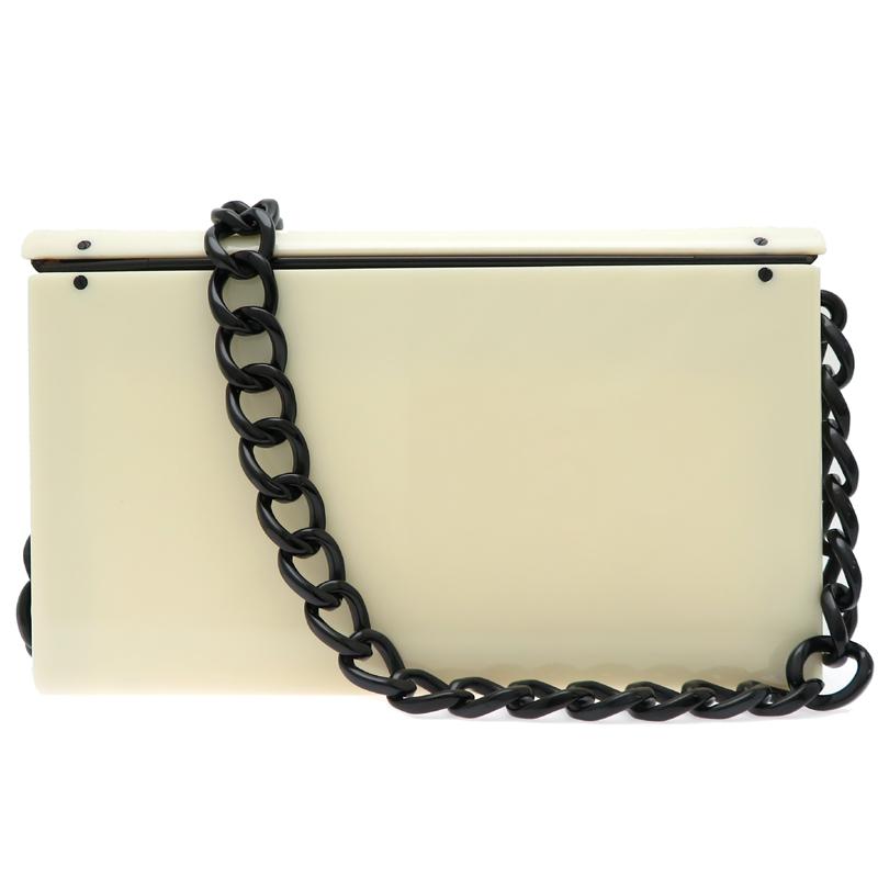 CHANEL（シャネル） ［銀座店］CHANEL プラスチック ショルダーバッグ