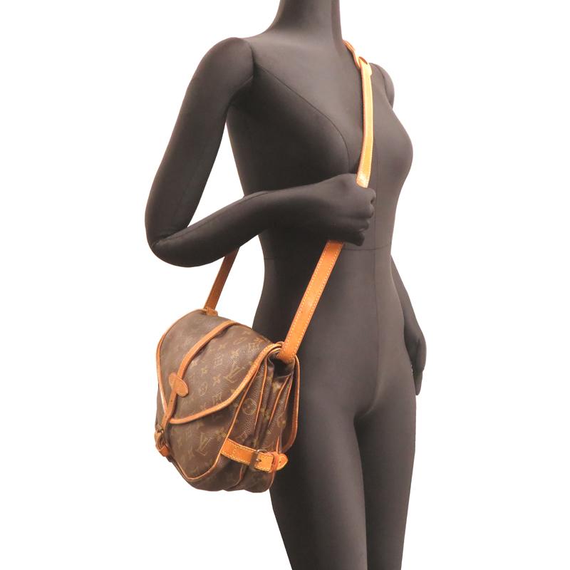 LOUIS VUITTON（ルイ・ヴィトン） ［銀座店］LOUIS VUITTON LV