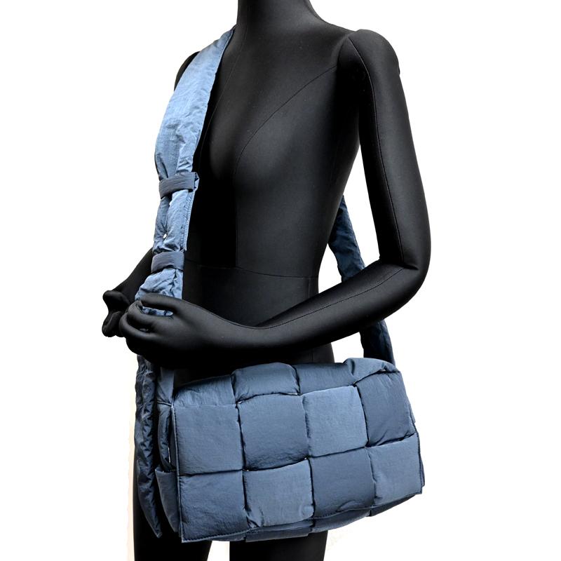 銀座店］BOTTEGA VENETA ボッテガヴェネタ パデットテックカセット