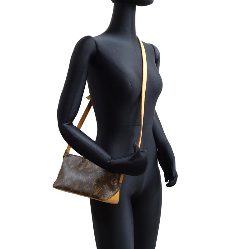 LOUIS VUITTON（ルイ・ヴィトン） ［銀座店］LOUIS VUITTON LV