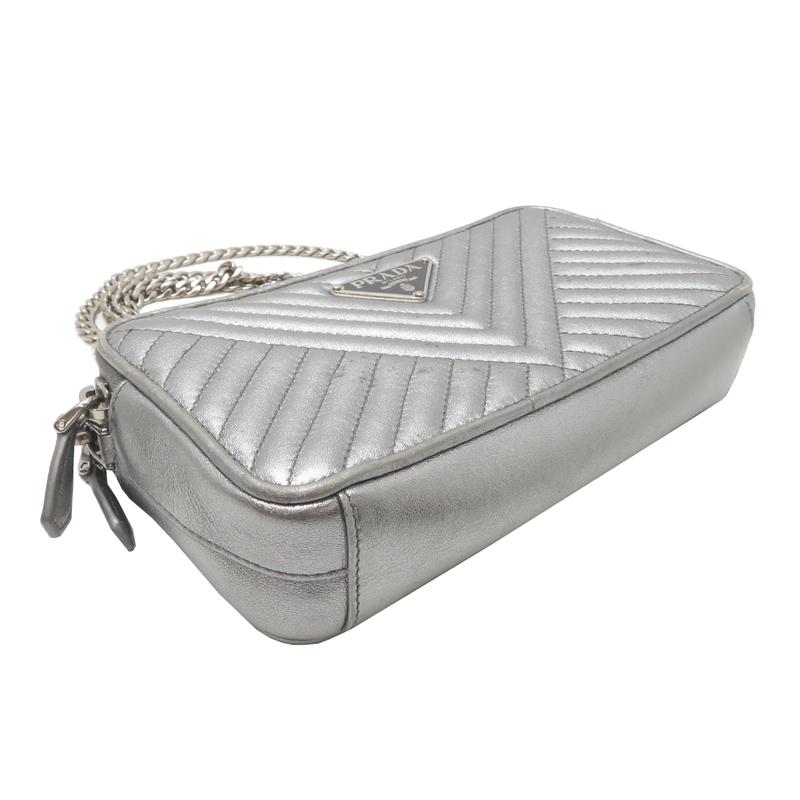 PRADAシルバーチェーントートバッグ　極美品新品同様 ショルダートートバッグ | 1BG401 | トートバッグ | テスート | 中古A