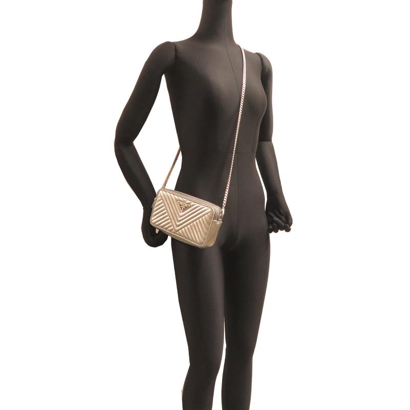 PRADAシルバーチェーントートバッグ　極美品新品同様 PRADA】プラダ チェーントート B8354 トートバッグ ナイロン NERO 黒