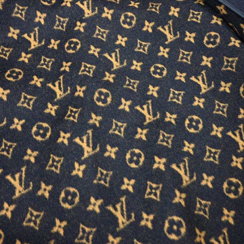 ［飯能本店］LOUIS VUITTON LV ルイ・ヴィトン ケープコート FJC094QWE A431 ポンチョ ウール ブラック レディース DH90832の画像