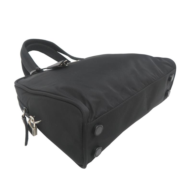 美品PRADA ブラック ナイロン リード M*様 美品PRADA ブラック ナイロン リード M*様 美品PRADA ブラック