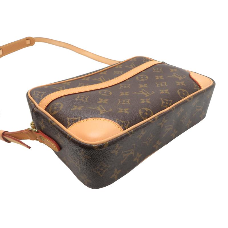 LOUIS VUITTON（ルイ・ヴィトン） ［銀座店］LOUIS VUITTON LV