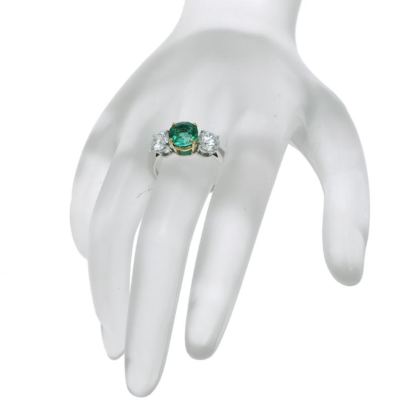 TIFFANY&Co.（ティファニー） ［銀座店］TIFFANY&Co. スリーストーン