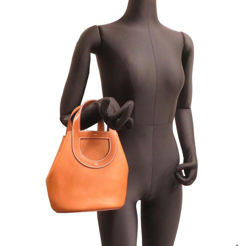 光*姉様 エルメス　インザループ18　w刻印　ノワール　ゴールド金具　トリヨンク HERMES（エルメス） ［銀座店］HERMES インザループ 18 W刻印 2024年製