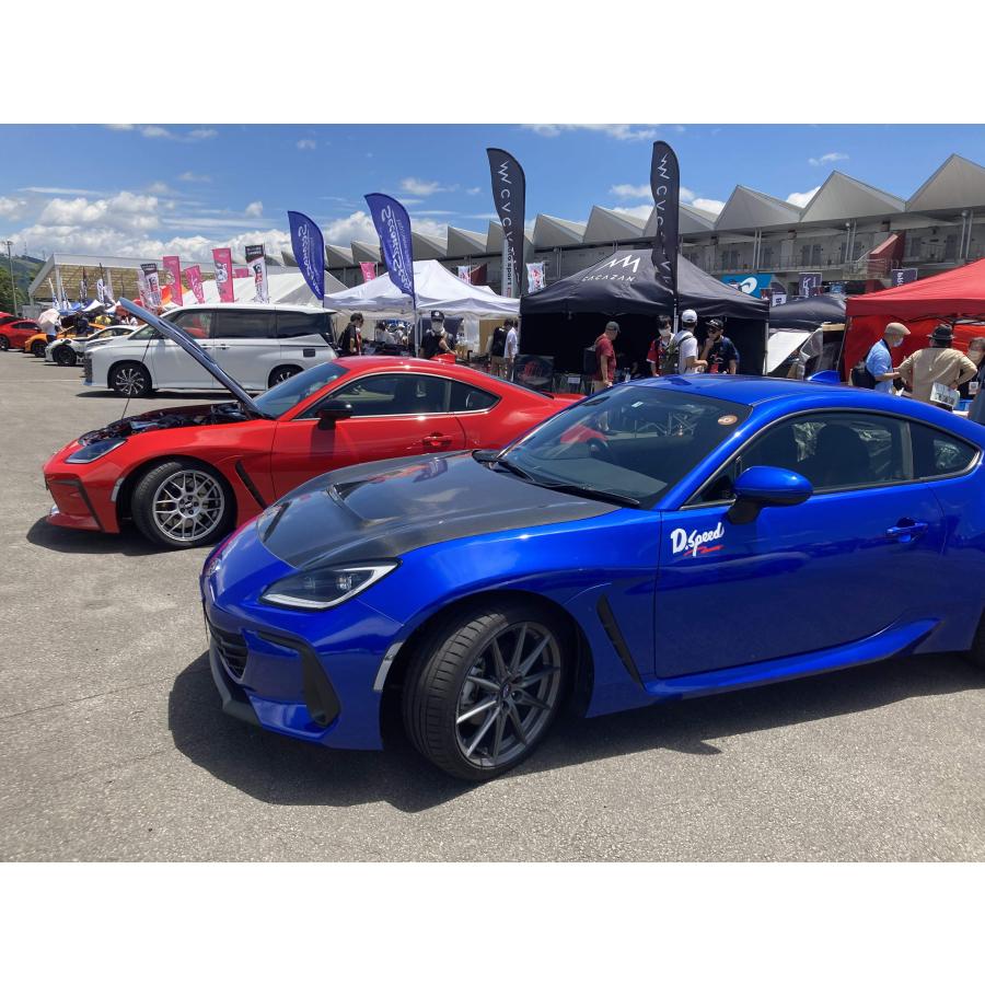 【美品】GR86(ZN8)/BRZ(ZD8) 純正ボンネット レッド(DCK) 美品】GR86(ZN8)/BRZ(ZD8) 純正ボンネット レッド(DCK) 2025年