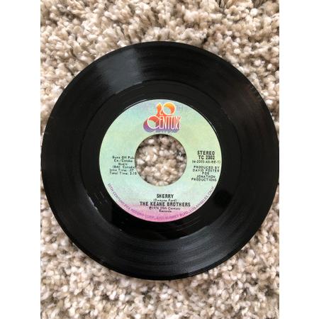 米7” Keane Brothers The Keane Brothers – Sherry / God Loves Little Girl TC2302 20th Century Records /00080