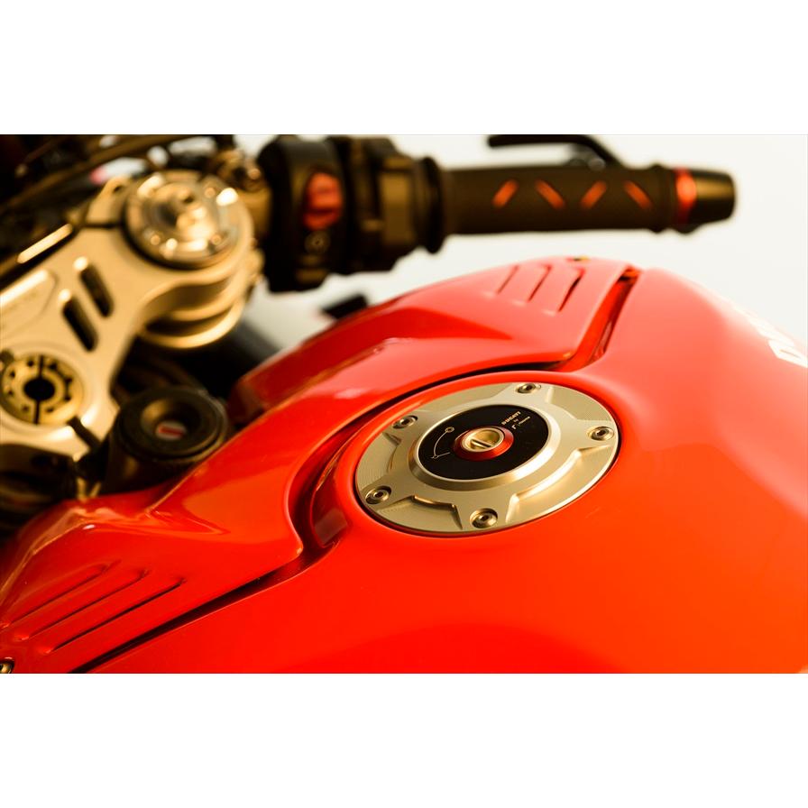 希少 DUCATI パニガーレ V4/V4R/1299/1199 ビレットフィラープラグ タンクキャップ シルバー 97780051BB Panigale V4 StreetFighter V4 Rizoma :97780051BB:DUCATISM - 通販 - Yahoo!ショッピング 希少 DUCATI パニガーレ V4/V4R/1299/1199 ビレットフィラープラグ タンクキャップ シルバー 97780051BB Panigale V4 StreetFighter V4 Rizoma :97780051BB:DUCATISM - 通販 - Yahoo!ショッピング