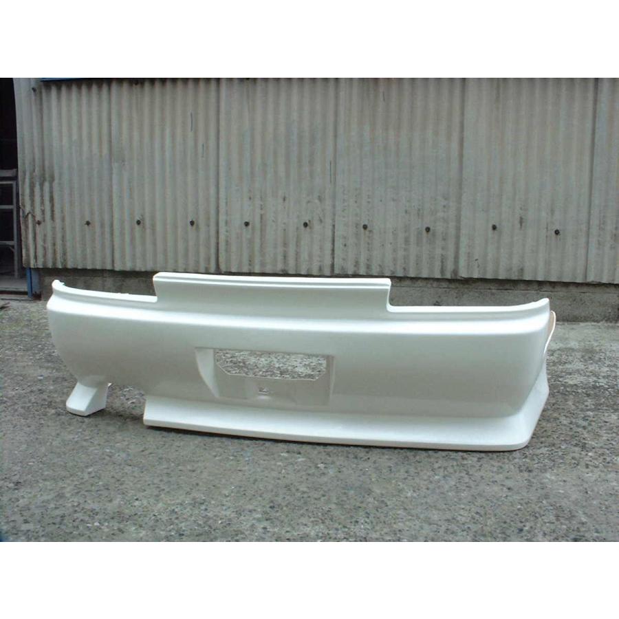 R32 スカイライン 4DR リヤバンパー FRP製 : Duceヤフー店 - 通販 