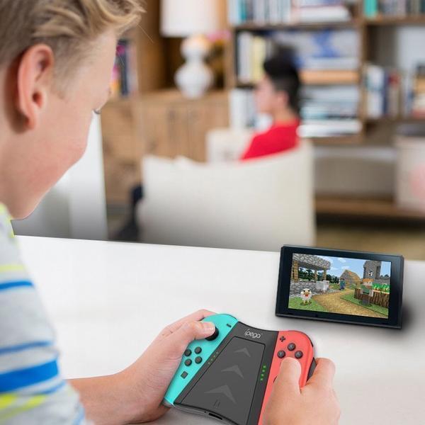 Joy Con充電グリップ Switch 充電グリップ ジョイコン サポートホルダー コンフォートグリップ スイッチハンドル充電 海外 コントローラ充電器