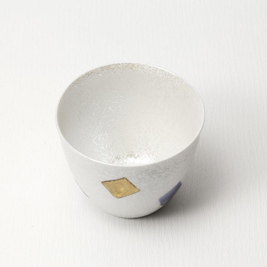 12 Dots Circle Cup & Saucer / 12 Dots Square Cup & Saucer |  | 03