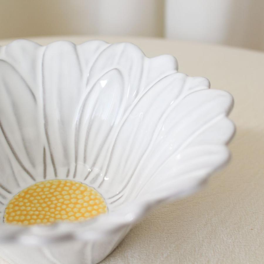 Bordallo Pinheiro ボルダロ・ピニェイロ ポルトガル製 ボウル 花柄