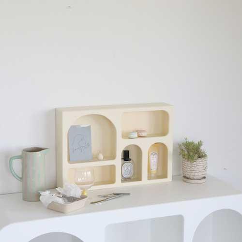 ラック ニッチ風 飾り棚 小物収納 クリームカラー おしゃれ 韓国 北欧