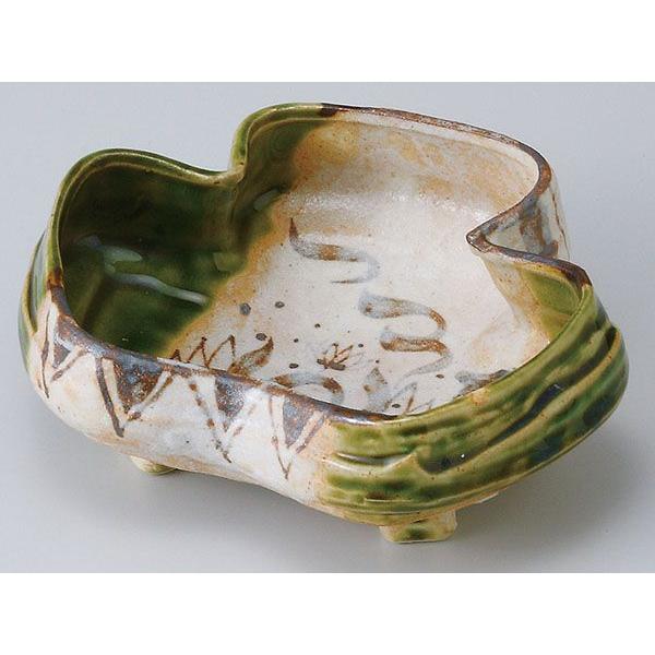 織部角違い向付9客 和食器 向こう付け/ 割型三ツ葉織部向付 /業務用 懐石料理 会席 向付