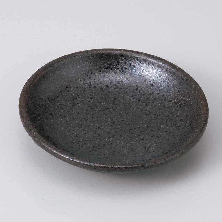 陶器製の円形皿 黒い模様　鉄絵　福字　皿　骨董品　古美術 小皿 醤油皿/ 黒伊賀玉渕3.0皿 /刺身 お新香 梅干し 珍味 陶器 業務用