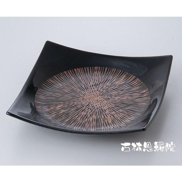 角皿 大皿/ 刻み乱十草漆黒手引正角7.5皿 /業務用 和皿 : 美濃のちゃ