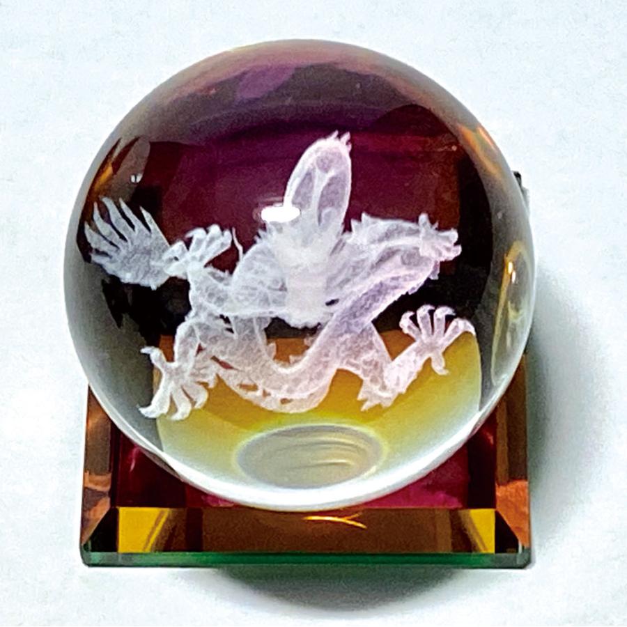 ガラス製ドラゴン彫刻 水晶 クリスタル 龍 ドラゴン 一刀彫 彫刻 置物 工芸品 鑑別書