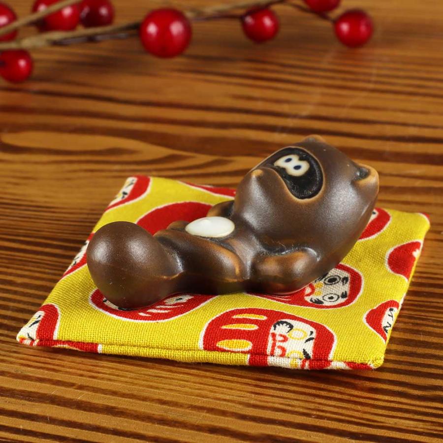 だるまの置物　3個セット　ミニ座布団付き　ちりめん　ハンドメイド　縁起物　お正月 お正月飾り ミニダルマ3ヶ ミニ座布団セット ちりめん ミニチュア 置物