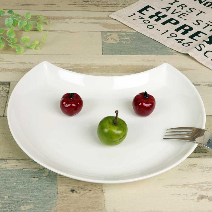 食器 洋皿 変形皿 / ホワイト ムーントレイ /陶器 カフェ風 おしゃれ