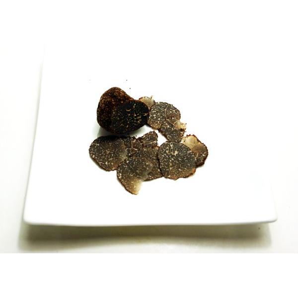 フレッシュトリュフ 黒トリュフ100g 通常サイズ :foods-f-black-truffle-100g:生パスタとピザのお店 デュラム - 通販  - Yahoo!ショッピング