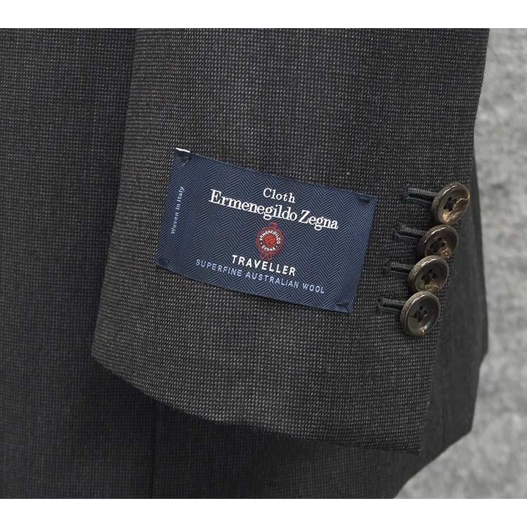 秋冬物 [Ermenegildo Zegna]ゼニア生地 TRAVELLER使用 スタイリッシュ２釦スーツ 濃グレー/無地調 EZS90の画像