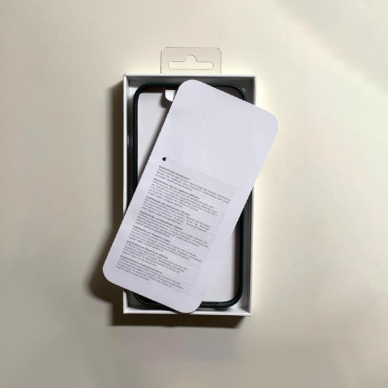 Apple アップル 純正 iPhone 13 レザーケース・セコイアグリーン Apple アップル 純正 iPhone 13 レザーケース・セコイアグリーン