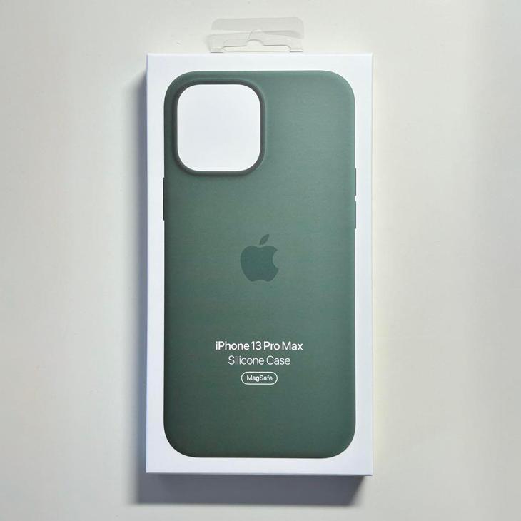 iPhone 13 Pro Max Apple純正 MagSafe対応 シリコンケース・ユーカリ