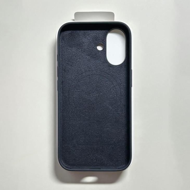 iPhone Apple アップル 純正 16 シリコンケース・ブラック 新品 iPhone Apple アップル 純正 16 シリコンケース・ブラック 新品