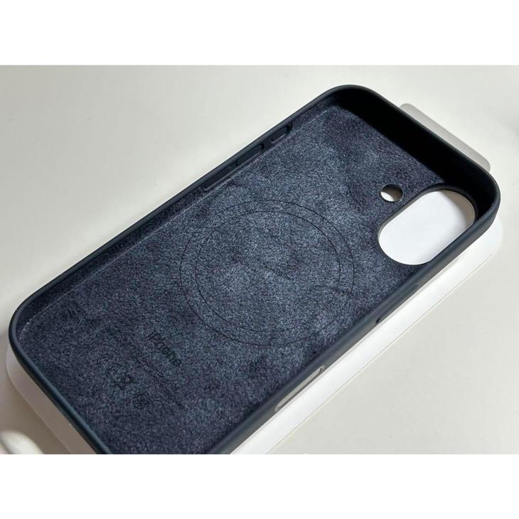 iPhone Apple アップル 純正 16 シリコンケース・ブラック 新品 iPhone Apple アップル 純正 16 シリコンケース・ブラック 新品