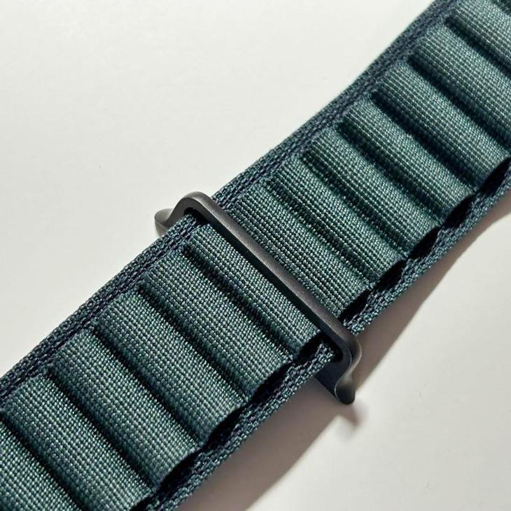 Apple Watch Ultra 純正 アルパインループ Mサイズ新品　未使用 Apple Watch Apple純正 アップルウォッチ 49mm M アルパインループ