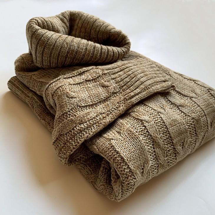 ニット セーター メンズ タートルネック タイト ケーブル編み ベージュ