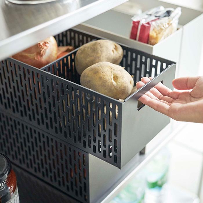 ベジタブルストッカー Tower おしゃれ 野菜ストッカー 果物ストッカー ストッカー 保存 仕切り付き 通気性 スライド 保存容器 山崎実業 50 5021 3605 3330 ヤマソロ公式 A La Mode Yahoo 店 通販 Yahoo ショッピング