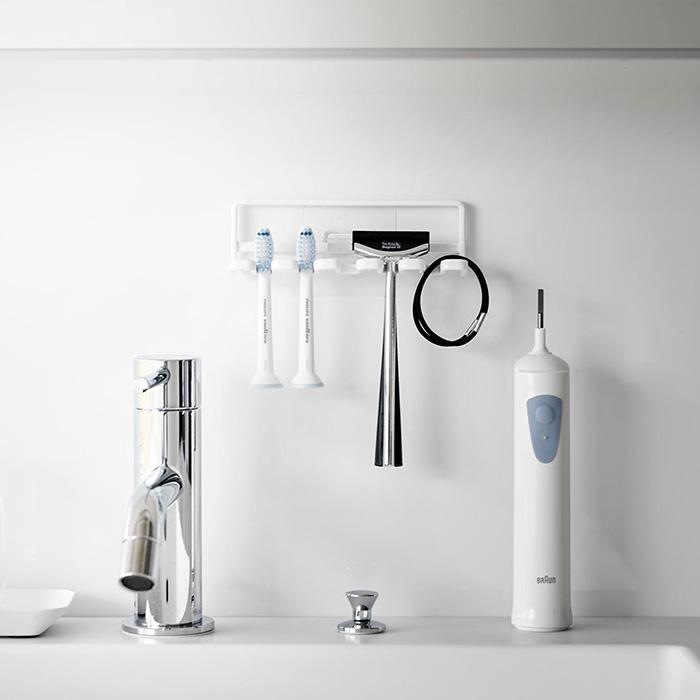 新品　歯ブラシホルダー　高い除菌力を実現、収納機能も充実 歯ブラシ除菌器 歯ブラシ 除菌 乾燥 歯ブラシスタンド ケース 収納