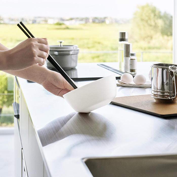 山崎実業 公式 タワー 傾けて混ぜやすい調理ボウル S 電子レンジ対応 tower ボウル ボール 深型 耐熱 食洗機 冷凍 調理器具 1385 1386 | tower | 12