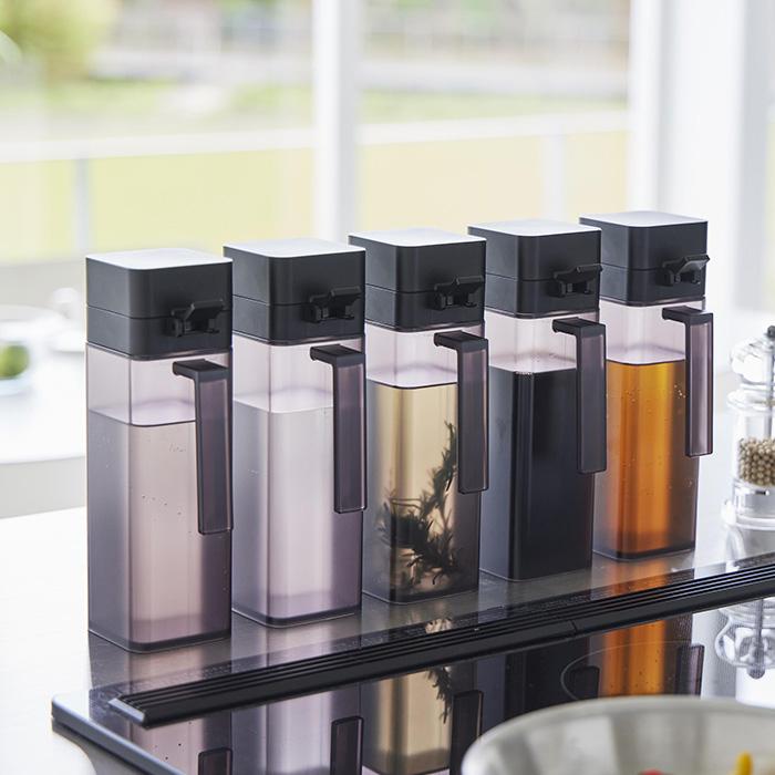 山崎実業 公式 タワー 蓋付き調味料ボトル tower 調味料入れ 500ml 大容量 片手で注げる 液だれしにくい オイルポット 液体 1517 1518 | tower | 12