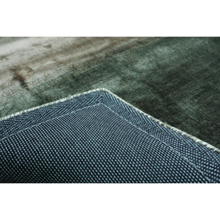 ラグ カーペット 秋 冬 140x200 手織り 絨毯 話題のSDGs素材 ヴィスコース 人工 シルク FADE STRIPE ブラック ブラウン おしゃれ リビング 寝室 オールシーズン | EーBLIND | 03