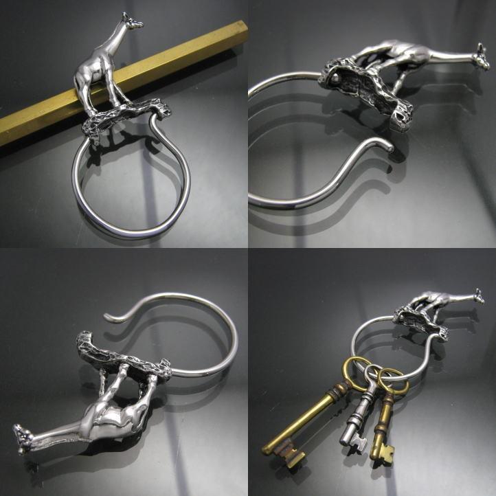 銀の麒麟、キリンキーリング　シルバー925 SV925(キーホルダー、キーチェーン、鍵、きりん、kirin,ジラフ、giraffe、動物)【key-065-K19】の画像