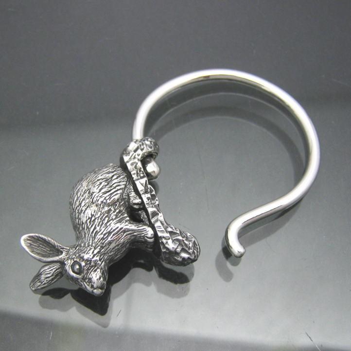 銀の兎 野うさぎキーリング シルバー925 銀(キーホルダー、キー