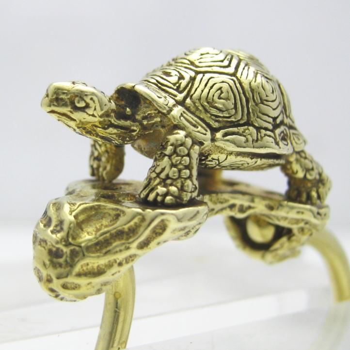 金色の亀 ゾウガメキーリング 真鍮 ブラス (キーリング キーホルダー